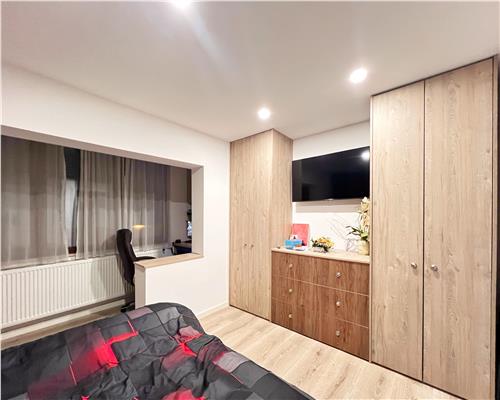 Ultracentral 4 camere, etaj 2 , superfinisat