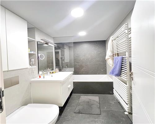 Ultracentral 4 camere, etaj 2 , superfinisat