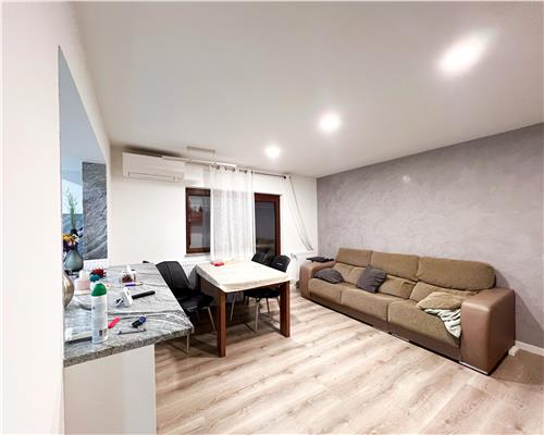 Ultracentral 4 camere, etaj 2 , superfinisat