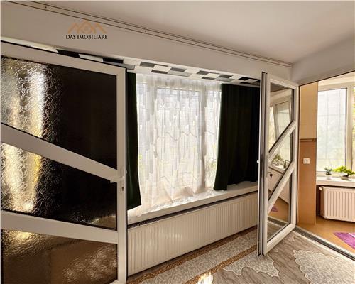 Apartament  3 camere,cu curte privata, Luminisului, zona Sifa