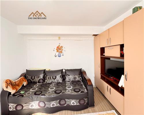 Apartament  3 camere,cu curte privata, Luminisului, zona Sifa