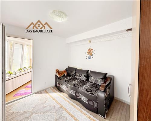 Apartament  3 camere,cu curte privata, Luminisului, zona Sifa