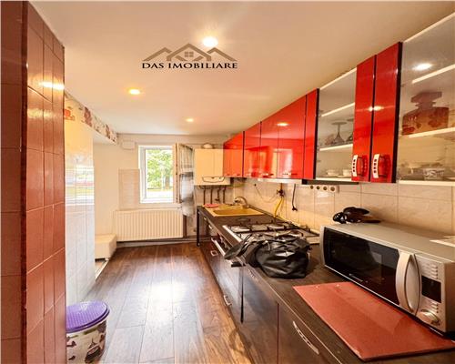 Apartament 2 camere decomandat,  str. Victor Babes