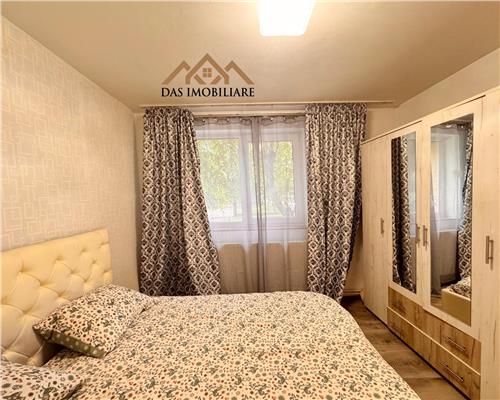 Apartament 2 camere decomandat,  str. Victor Babes