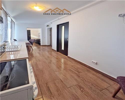 Inchiriez garsoniera renovata, pe str. V. Babes