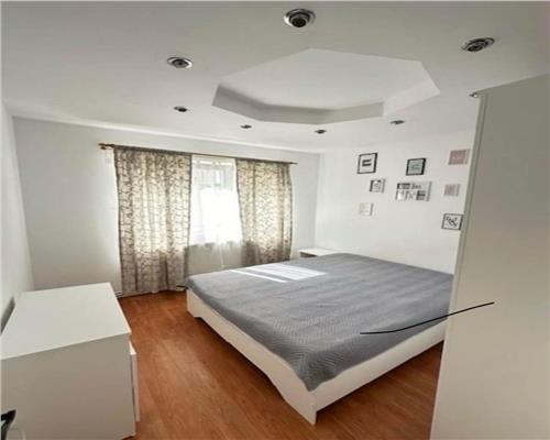 Apartament zona centrala, 2 camere decomandat