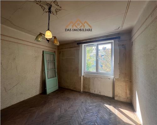 Apartament 2 camere, etaj 2 , str. Ana Ipatescu