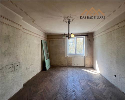 Apartament 2 camere, etaj 2 , str. Ana Ipatescu