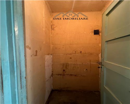 Apartament 2 camere, etaj 2 , str. Ana Ipatescu