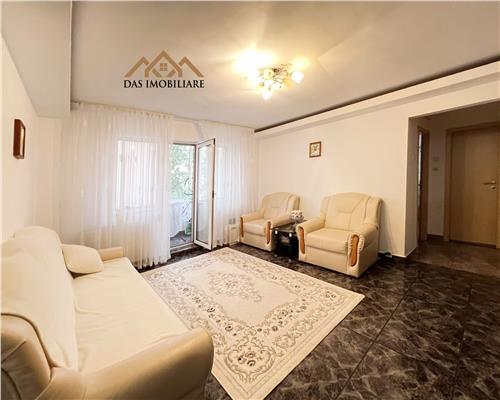 Apartament 3 camere, et. 3/4 , str. Cuza Voda
