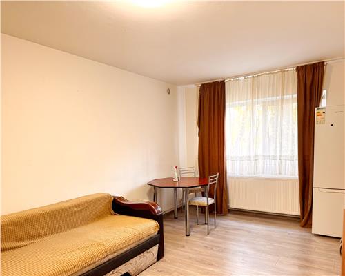 Chirie pe termen lung garsoniera , parter zona Cocosul de Aur