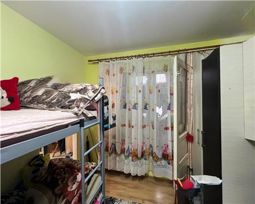 Apartament 2 camere, etaj 1, str. Melodiei, zona scolii 5
