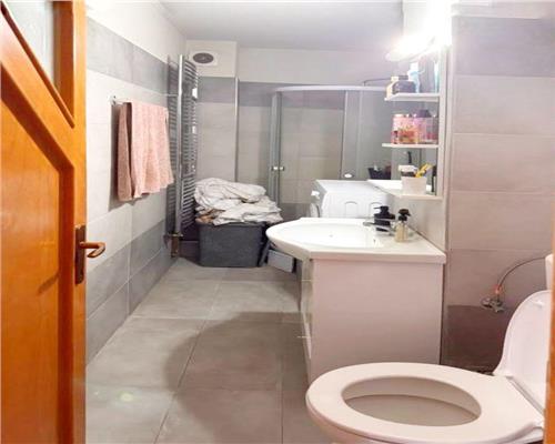 Apartament 2 camere, decomandat, etaj 3, str. Vasile Alecsandri