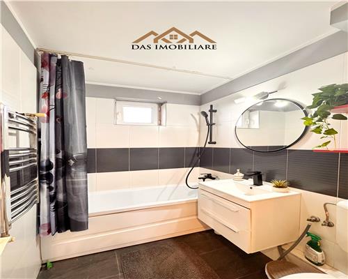 Ultracentral, apartament 2 camere semidecomandat, etaj intermediar