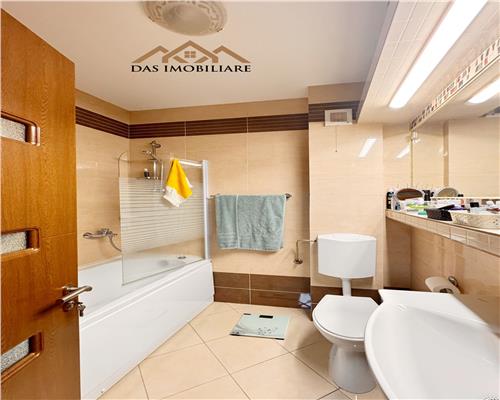 Apartament 2 camere, etaj 4 din 5, bloc cu lift