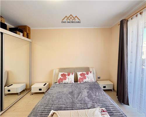 Apartament 2 camere, etaj 4 din 5, bloc cu lift