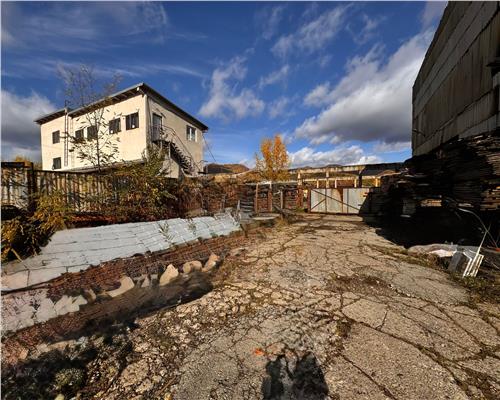 2000 MP teren cu hala, pe platforma IMMUM, zona Cozmircom