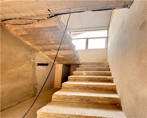 Casa cu etaj , la stadiul de semifinisat, Bargau, com. Cicarlau