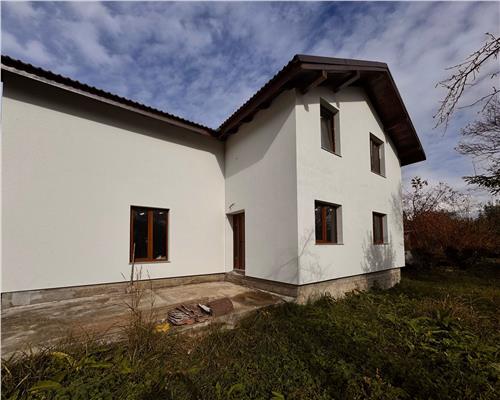 Casa cu etaj , la stadiul de semifinisat, Bargau, com. Cicarlau