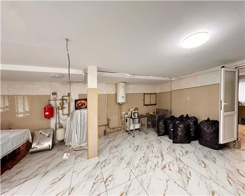 Cladire cu functiune de brutarie, birouri, bar si locuinta, in Ardusat