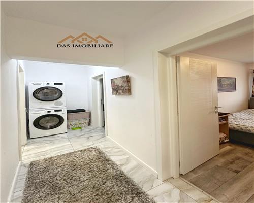 Apartament modern, 3 camere decomandat, etaj 4 din 6 cu lift
