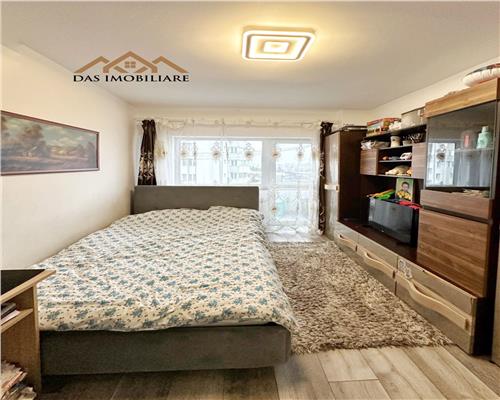 Apartament modern, 3 camere decomandat, etaj 4 din 6 cu lift