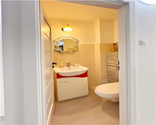 Apartament 3 camere, decomandat, str. Vlad Tepes