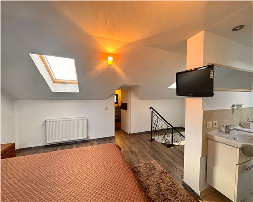 Apartament 3 camere si loc de parcare zona Marul de Aur