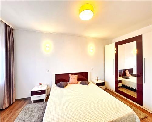 Apartament 3 camere si loc de parcare zona Marul de Aur