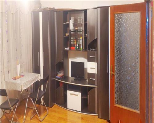 Garsoniera recent renovata,etaj 3, Margeanului