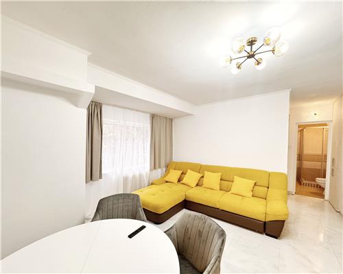 Ultracentral ,str. Bilascu, 2 camere semidecomandat, parter