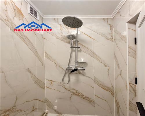 Garsoniera renovata, etaj 2, str. Berzei