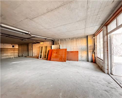 Inchiriere spatiu comercial, zona Hotel  Europa