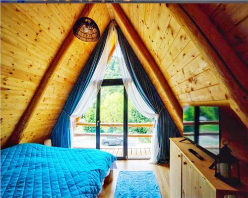 Cabana Aframe ,, Padurea Cerbilor