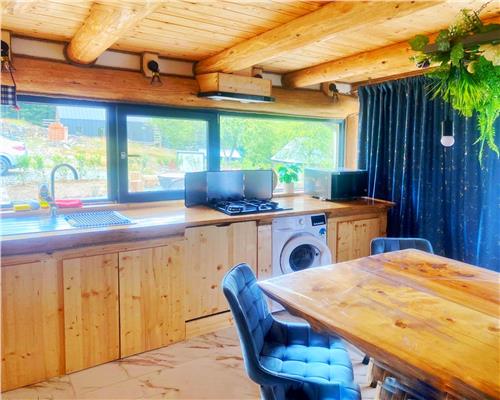 Cabana Aframe ,, Padurea Cerbilor