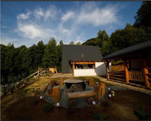 Cabana Aframe ,, Padurea Cerbilor