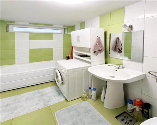 Apartament 2 camere , de inchiriat ,Zona Albina