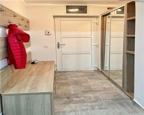 De inchiriat 3 camere Aleea Amurgului