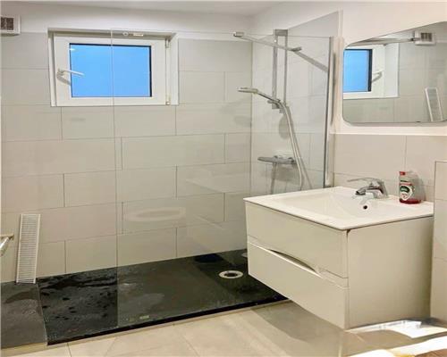 De inchiriat 3 camere Aleea Amurgului