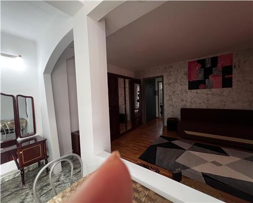 Inchiriere apartament 2 camere,etaj 2 zona Atrium, str. George Cosbuc
