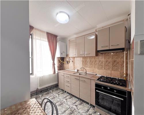 Inchiriere apartament 2 camere,etaj 2 zona Atrium, str. George Cosbuc