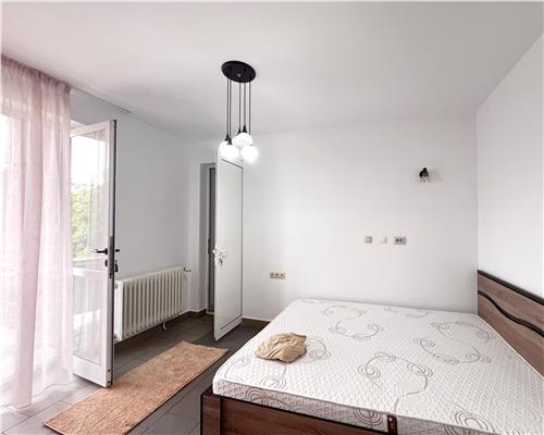 Inchiriere apartament 2 camere,etaj 2 zona Atrium, str. George Cosbuc