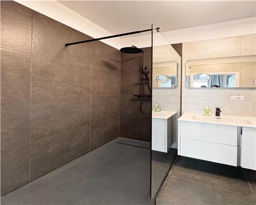 Studio modern cu terasa si loc de parcare, str. Anton Pann