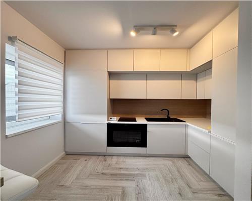 Studio modern cu terasa si loc de parcare, str. Anton Pann