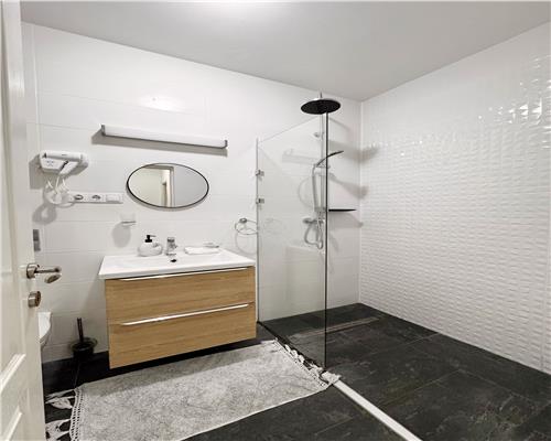 Apartament cu 1 camera, loc de parcare, bloc nou zona Centru Vechi