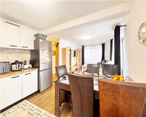 Casa cu 4 camere, pe un nivel, cu 5 ari teren, Catalina