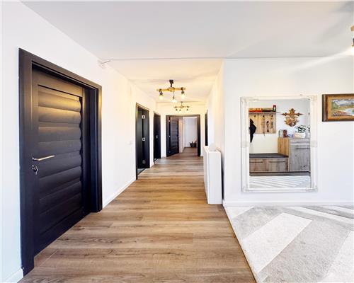 Casa cu 4 camere, pe un nivel, cu 5 ari teren, Catalina