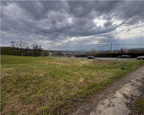 teren intravilan Baia Sprie, la drum asfaltat