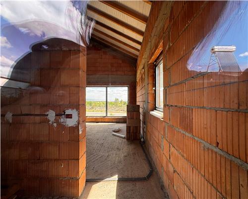 Casa noua cu etaj, in cartier nou Tautii Magheraus