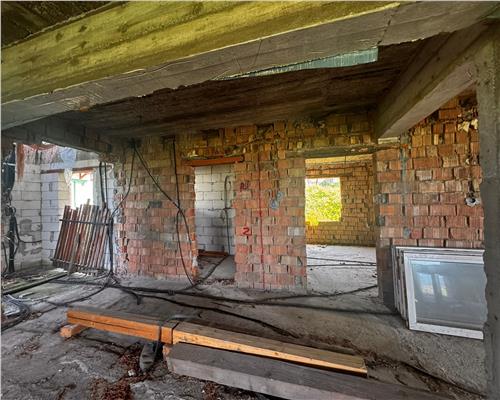 Casa cu etaj la rosu, Cicarlau , zona centrala